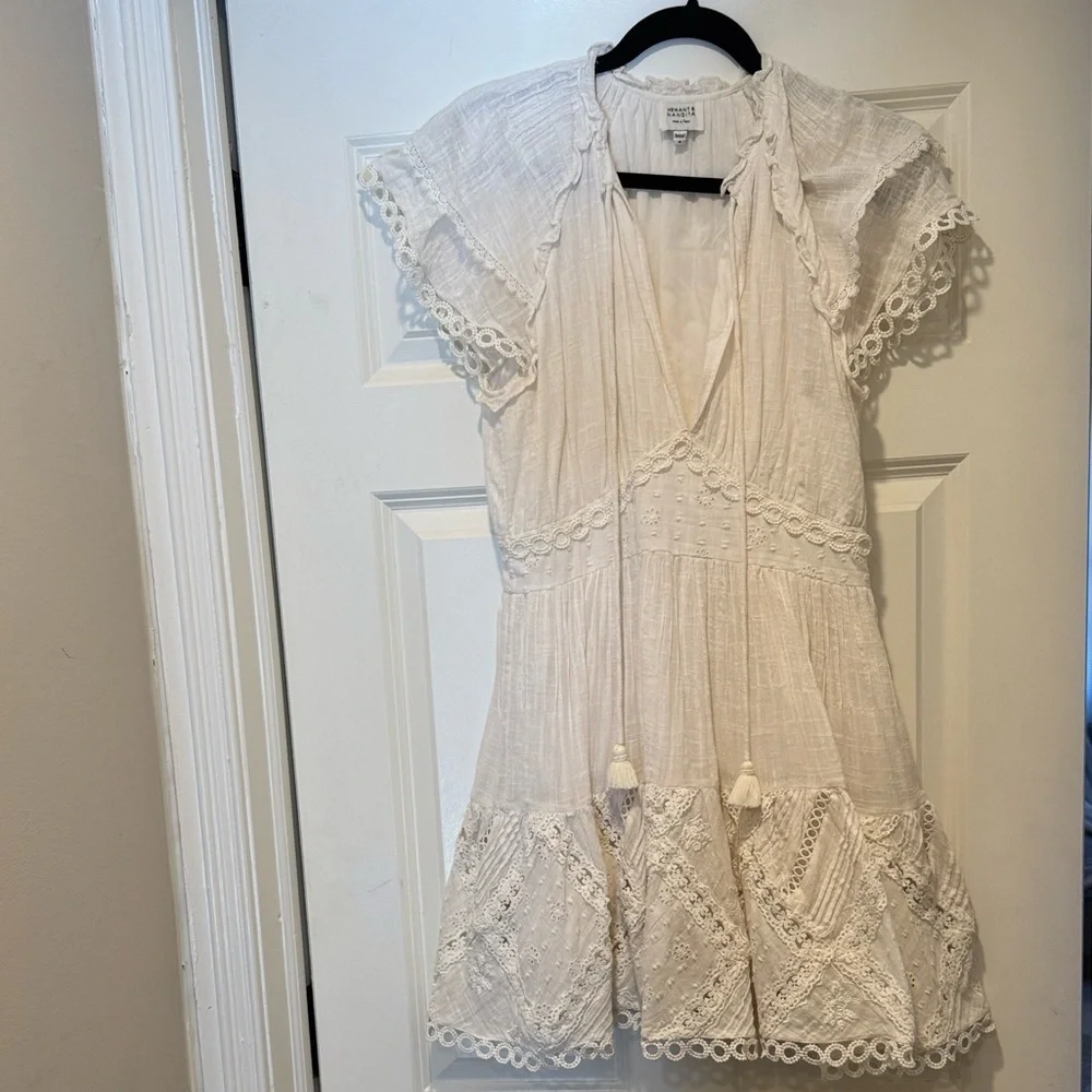 HEMANT & NANDITA embroidered cotton Lace Mini Dress - Picture 2 of 4